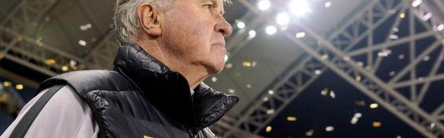 开云-希丁克宣布退休！曾执教国奥1年 输越南黯然下课