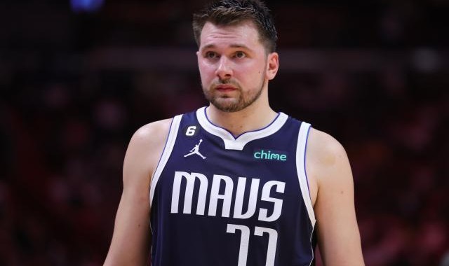 开云体育-东契奇：希望欧文能留下 我们合适只是需要时间