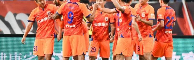 开云体育-【中超】费莱尼贾德松进球 山东泰山2比1胜武汉三镇