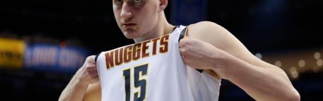 开云体育-50分12助攻还赢不了球？约基奇真一个人在战斗