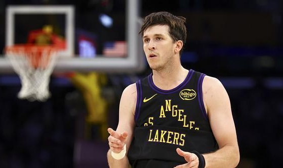 开云-曝湖人计划在今年夏天 为里夫斯提供一份5年2.4亿美元的合同