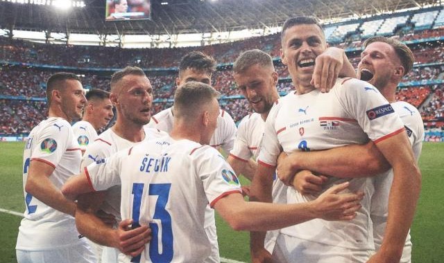 【观察】捷克淘汰荷兰绝非爆冷，整体足球回来了！