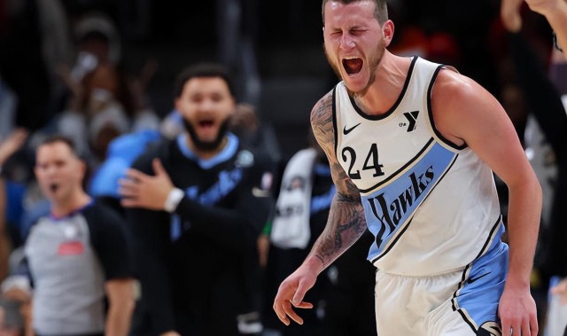 尼克斯签下前火箭后场投手，上赛季他在老鹰的表现算是中规中矩？