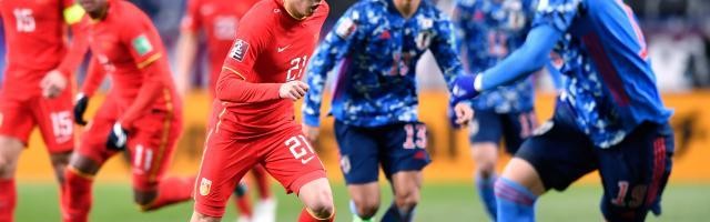 国足虎年惨败唯1新兵显勇毅 下届世预赛他扛大旗？